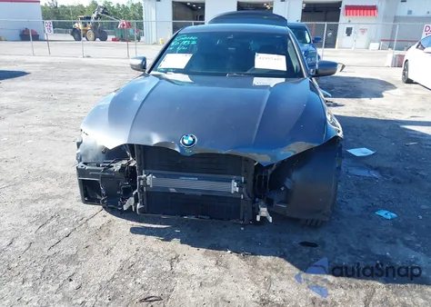 2021 BMW 330I z USA, uszkodzony, nr VIN 3MW5R1J05M8B68628